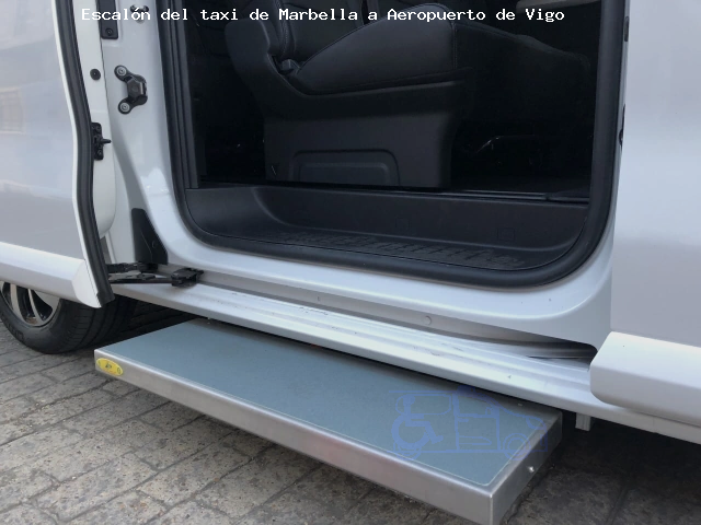 Taxi con escalón de Marbella a Aeropuerto de Vigo